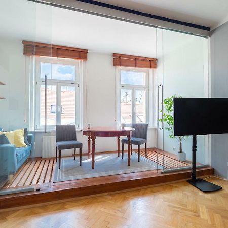 Modern Apartment Few Steps From Centre Prague Exterior photo